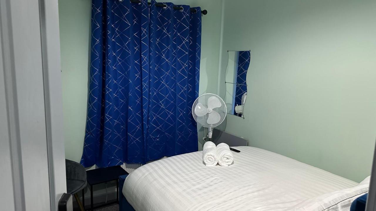 Homestay In Γουόλσολ Εξωτερικό φωτογραφία