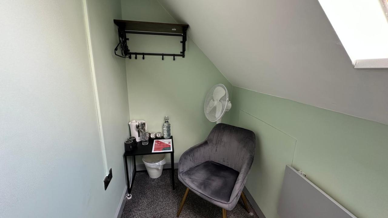 Homestay In Γουόλσολ Εξωτερικό φωτογραφία