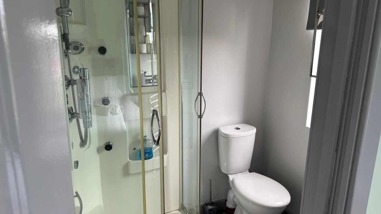 Homestay In Γουόλσολ Εξωτερικό φωτογραφία