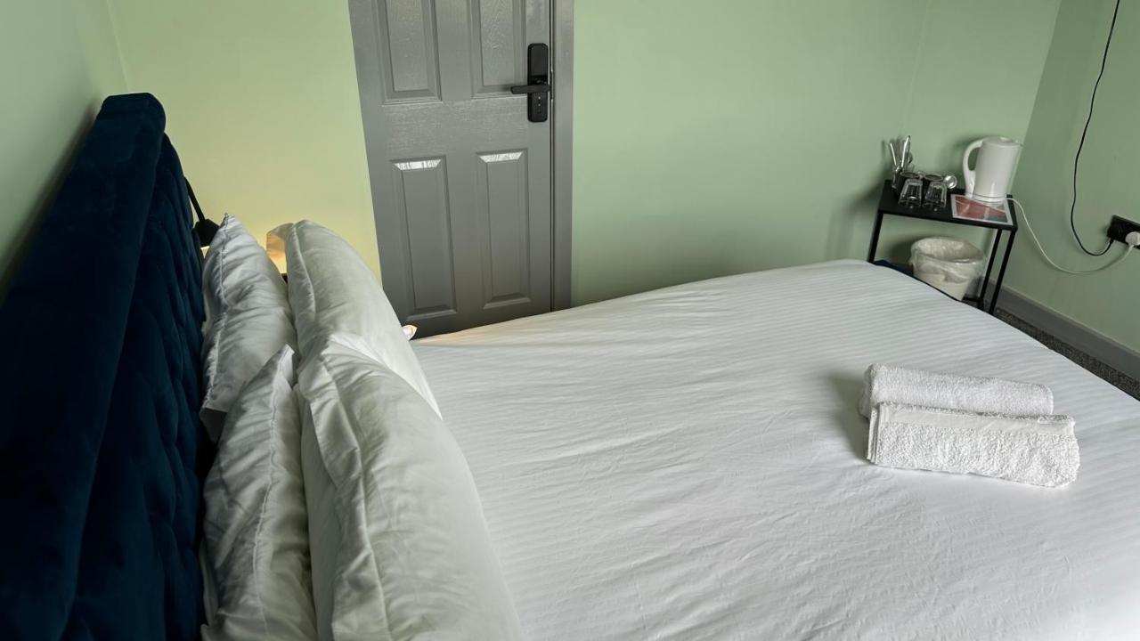 Homestay In Γουόλσολ Εξωτερικό φωτογραφία
