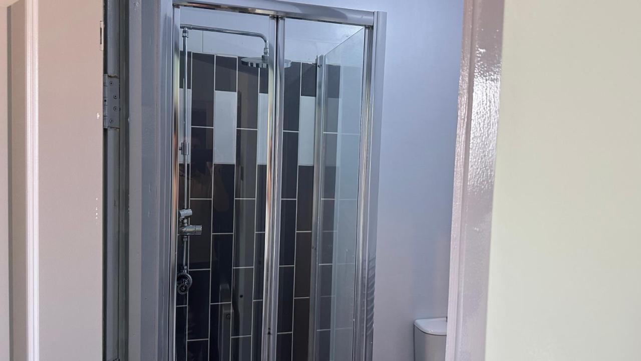 Homestay In Γουόλσολ Εξωτερικό φωτογραφία